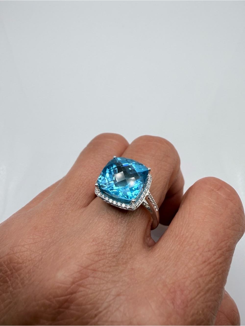 Stunning 14K White Gold Blue Topaz & Diamond Halo Ring – Size 7